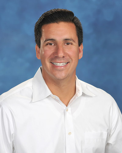 Headshot of Robert Dorn